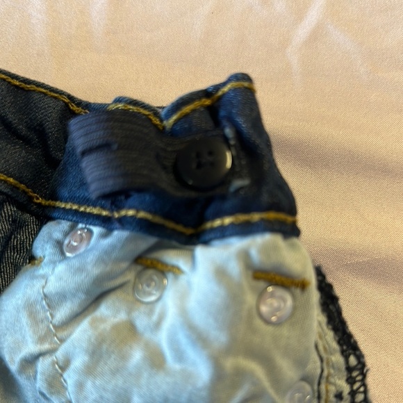 True Religion Blue Jeans with Signature Horseshoe Stitching - Picture 6 of 8